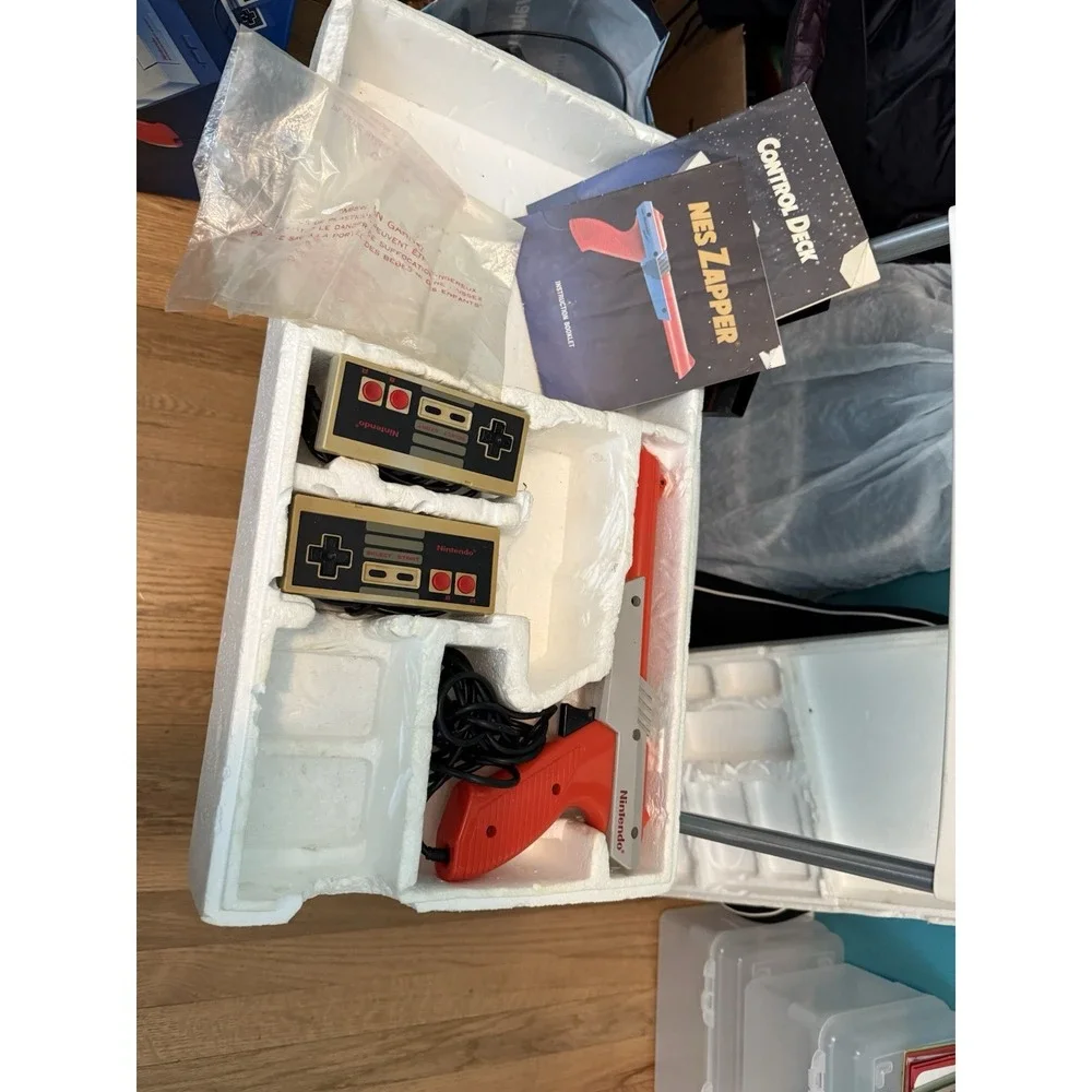 1988 Nintendo Entertainment System Action Set NES Complete In Box (read Descrip